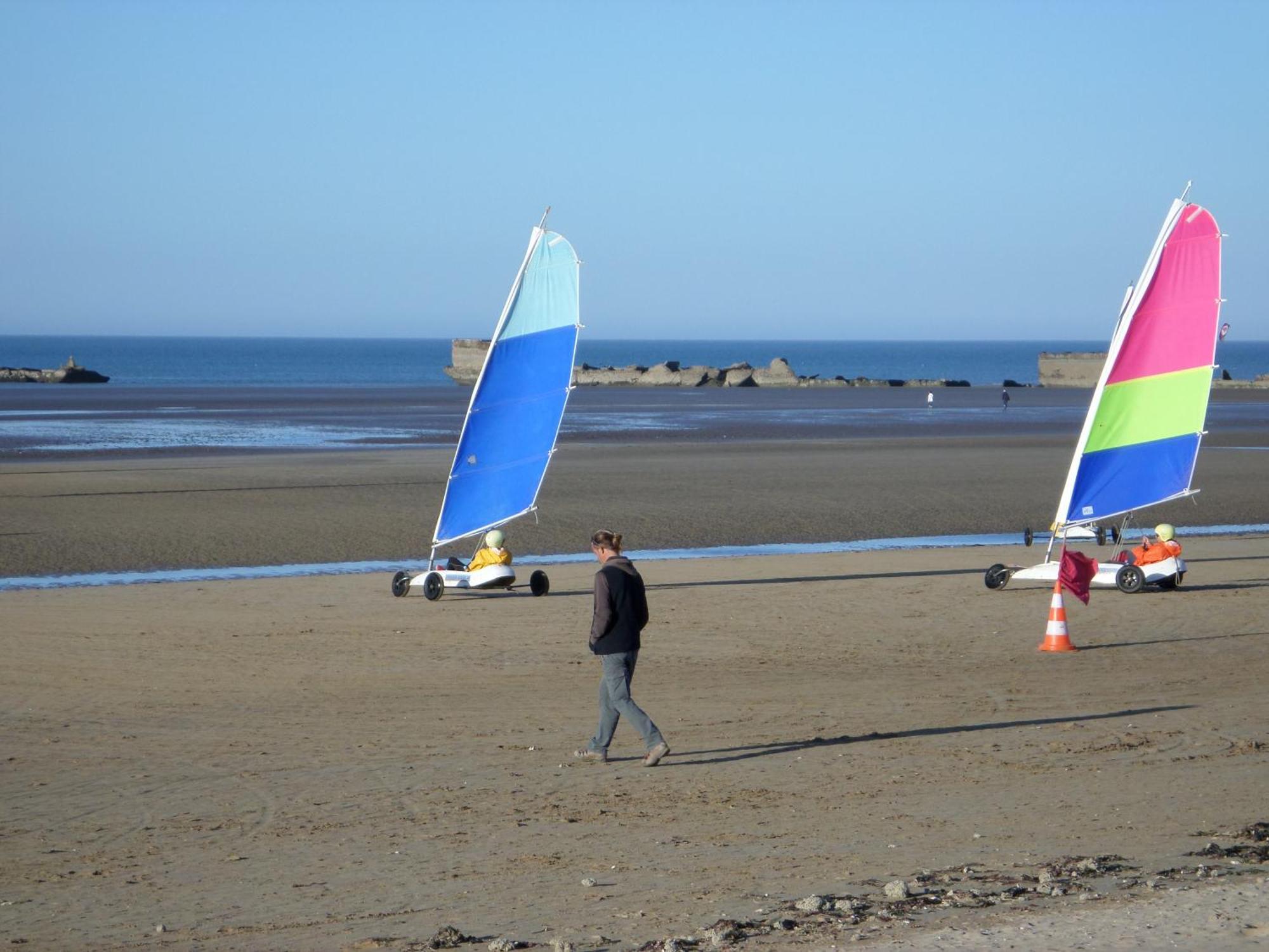 Gites En Normandie En Front De Mer A Asnelles , 3Km D'Arromanches, 10Km De Bayeux Exterior foto